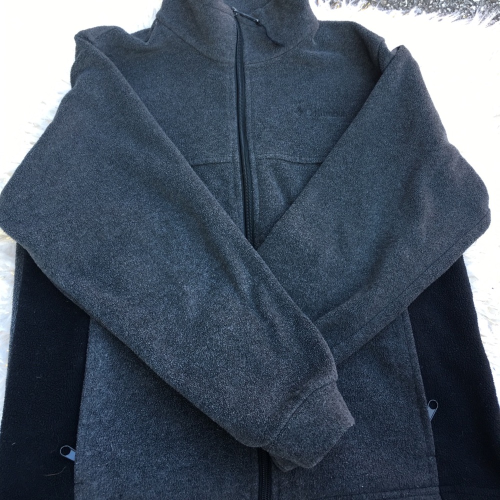 Kids Columbia fleece.
